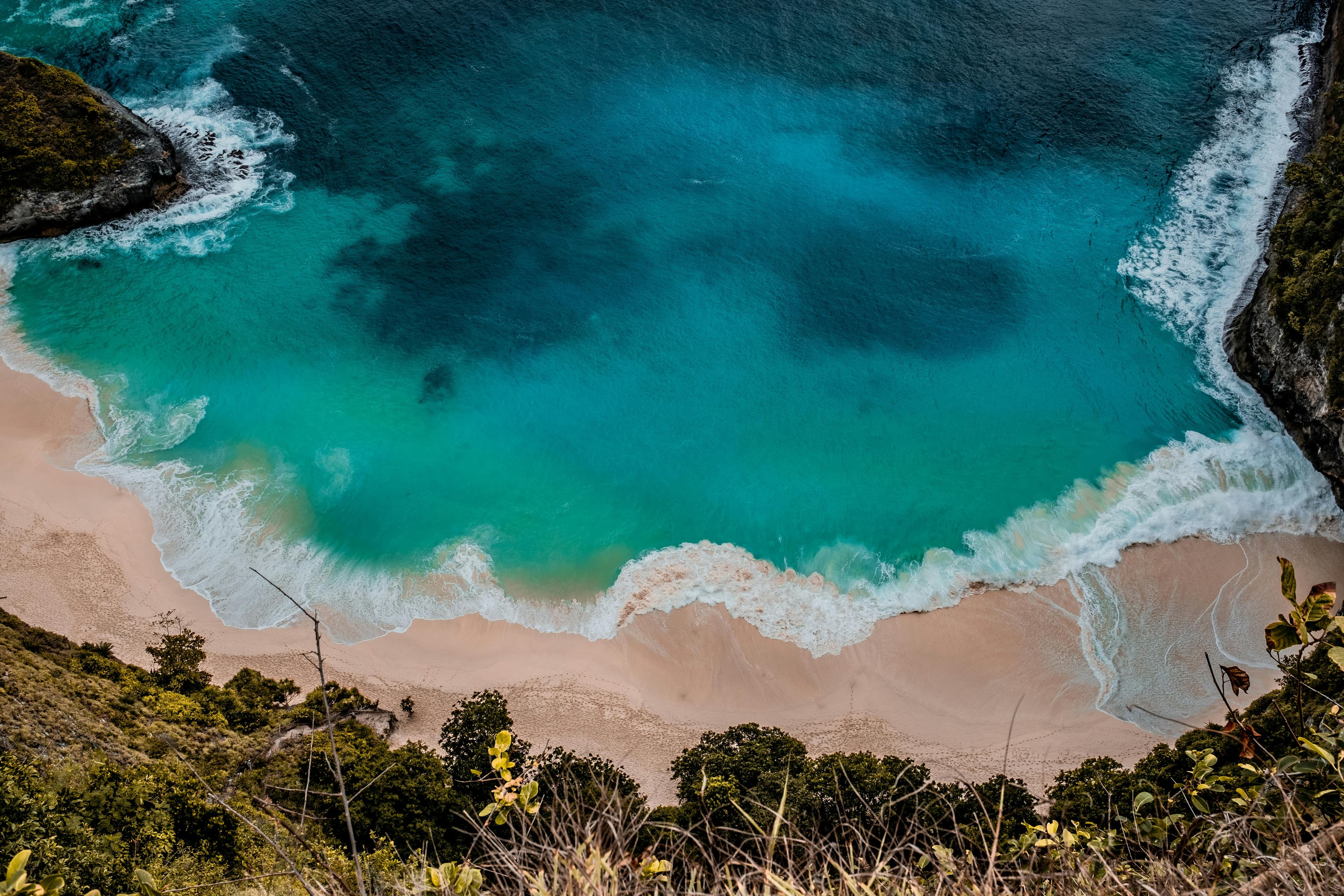 Top Beaches in Bali: Nelayan, Dreamland, and Padang Padang Beach Guide